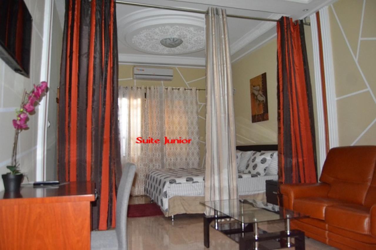 Green Lodge Kinshasa Eksteriør bilde